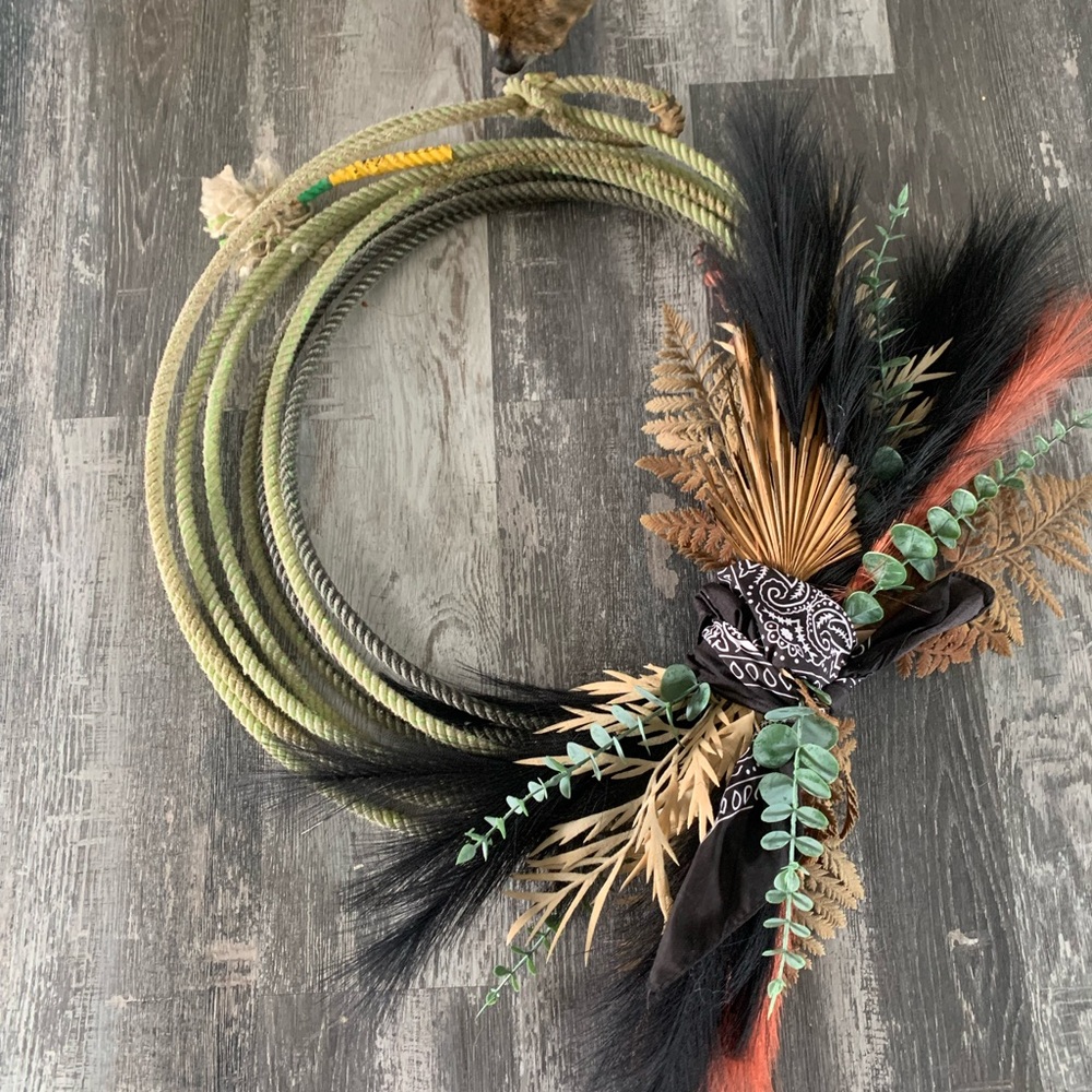 Handmade Rope Wreath - Picture 2 of 2